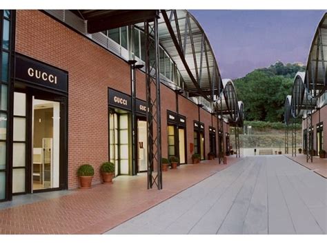 gucci firenze|florence gucci outlet.